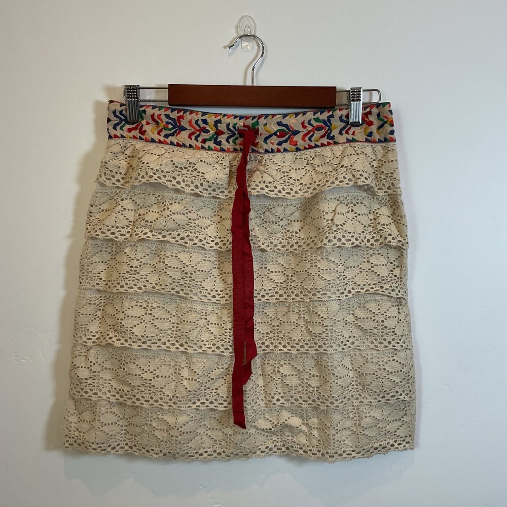 Anna Sui Anthropologie Lace Tiered Mini Skirt Cream Embroidered Boho Size M USA